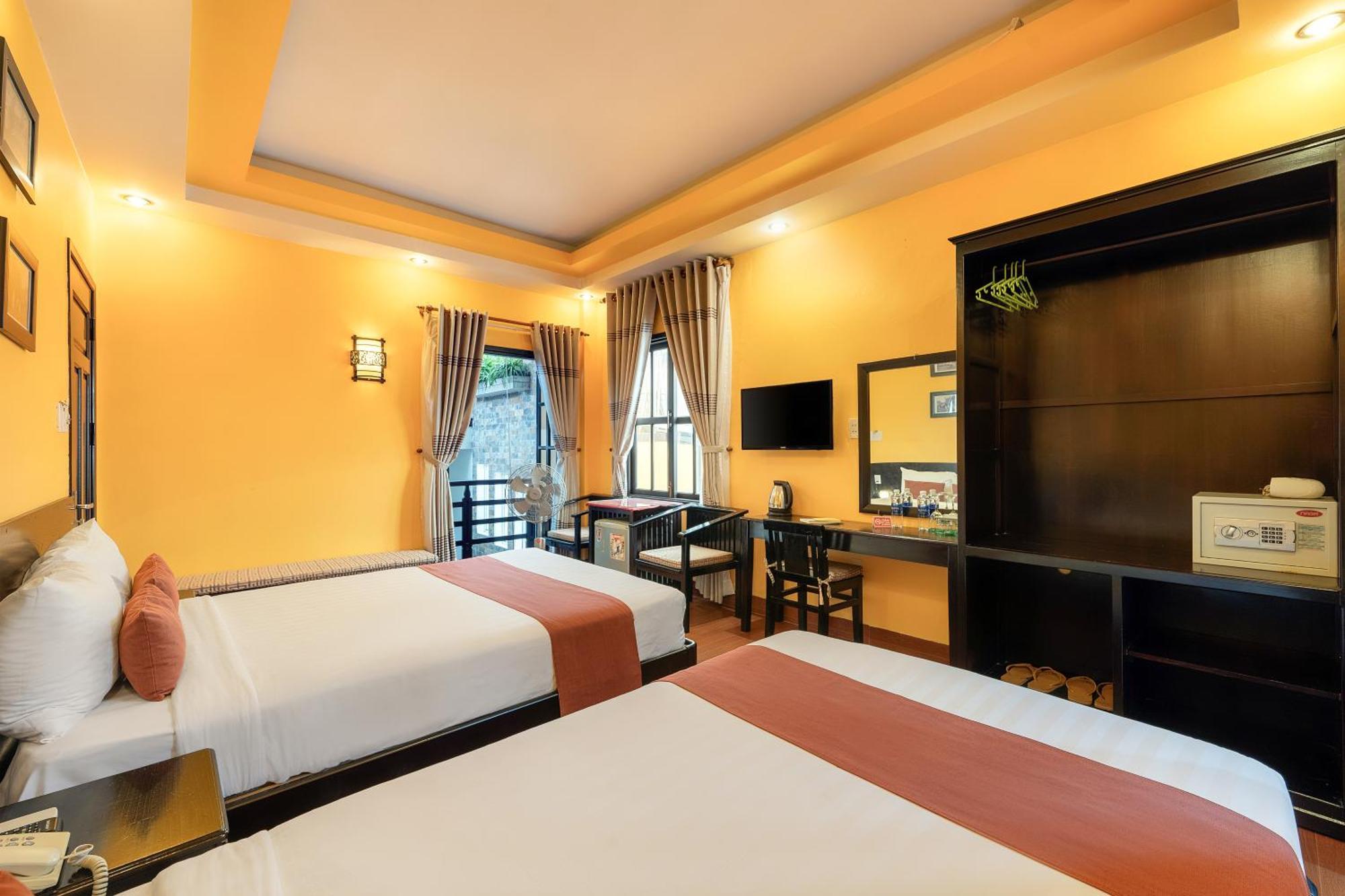 Golden Bell Homestay Хоян Екстер'єр фото