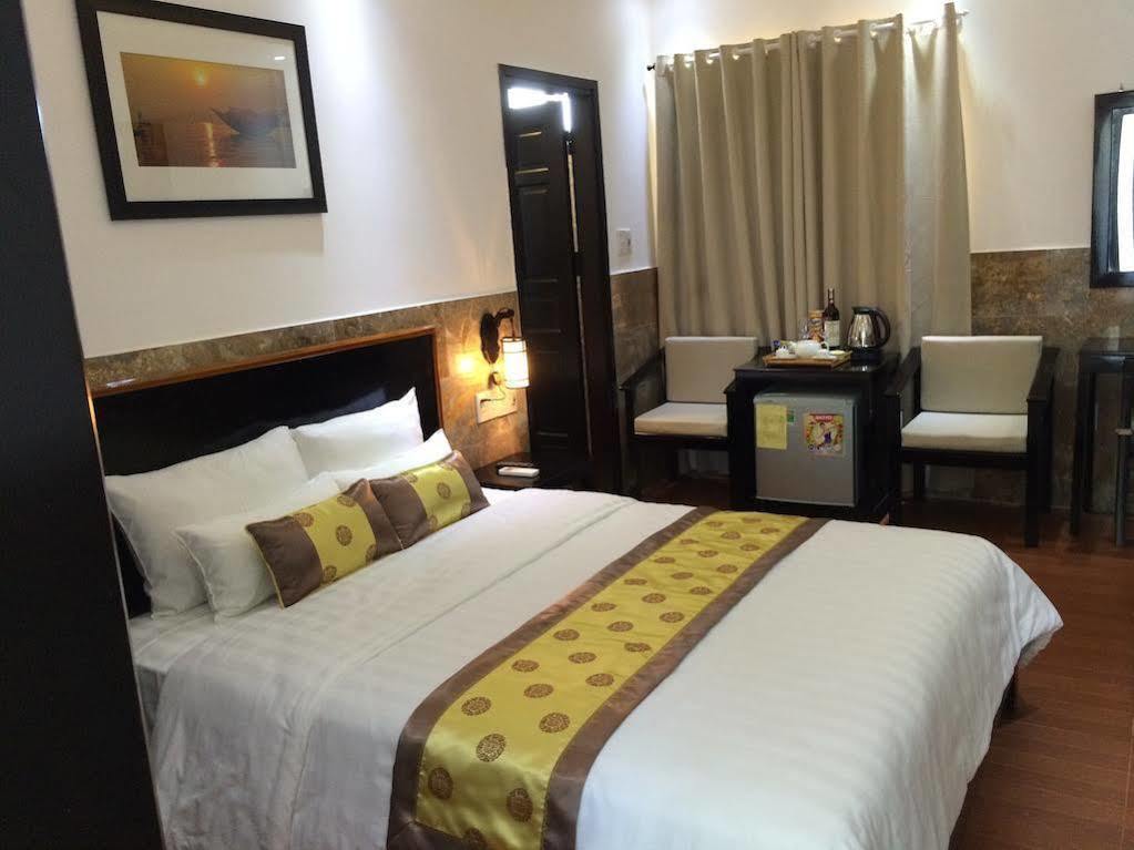 Golden Bell Homestay Хоян Екстер'єр фото